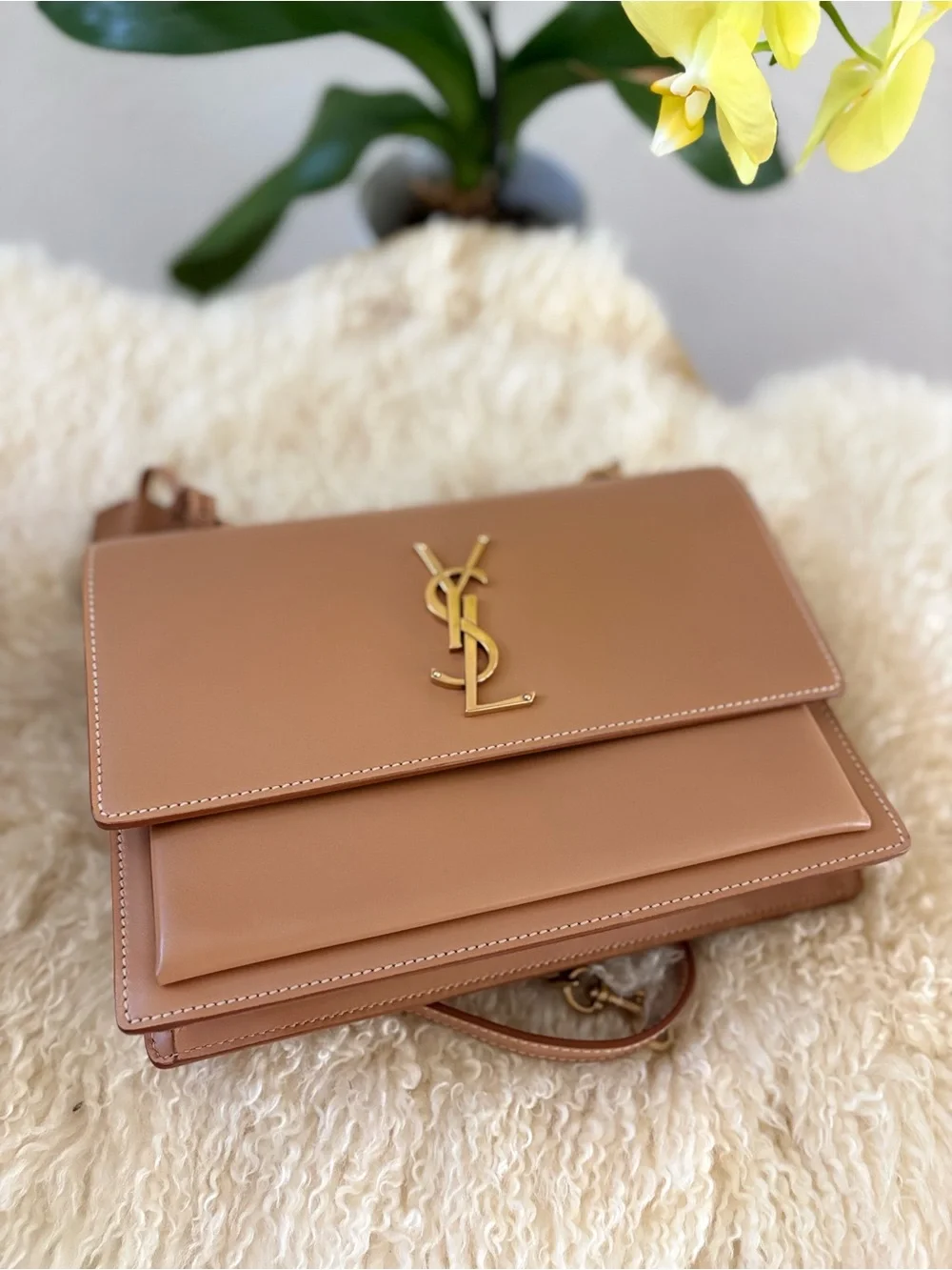 Saint Laurent Smooth Calfskin Medium Monogram Sunset Satchel Natural Tan